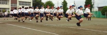 脚をたたんでエイっ！