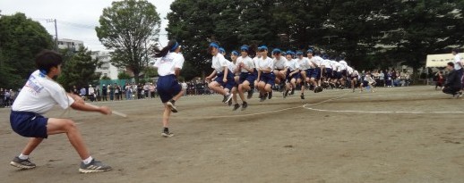 足並みそろえてジャンプ