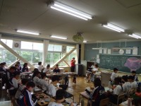ある教室の昼食風景　その１